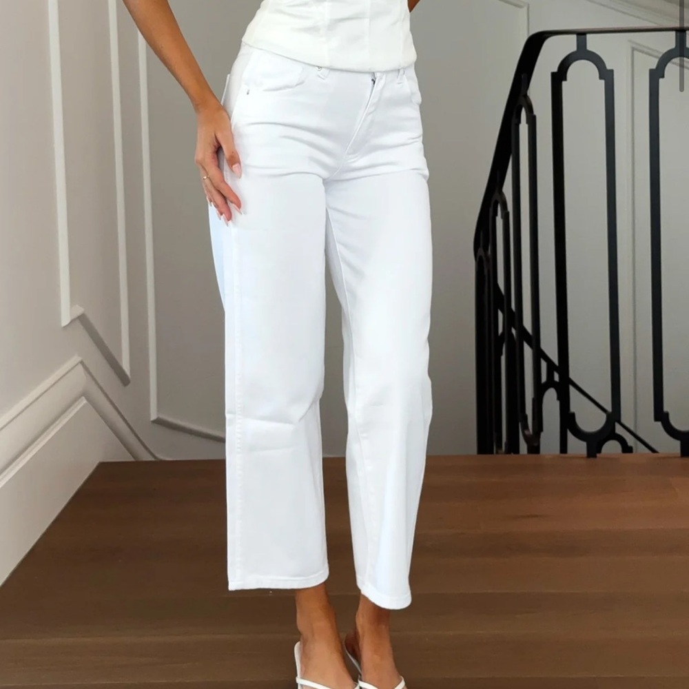 Mid rise cropped straight leg jeans